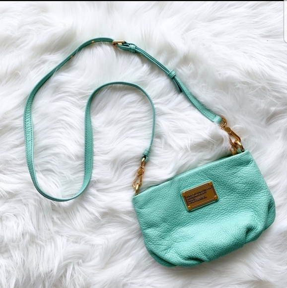 MARC BY MARC JACOB'S PEBBLED CROSSBODY - Picture 1 of 7